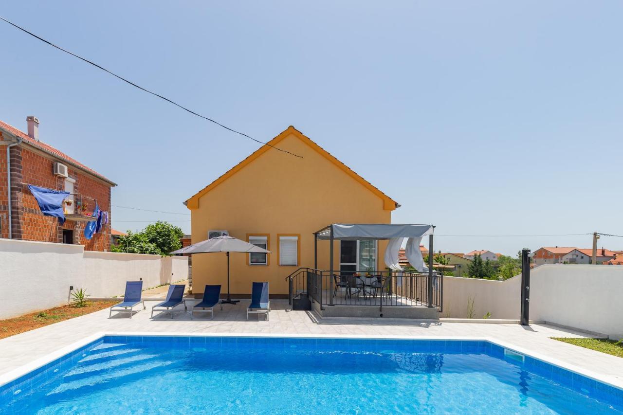 Villa Family And Friends Private Heated Pool With Jacuzzi Ζαντάρ Εξωτερικό φωτογραφία