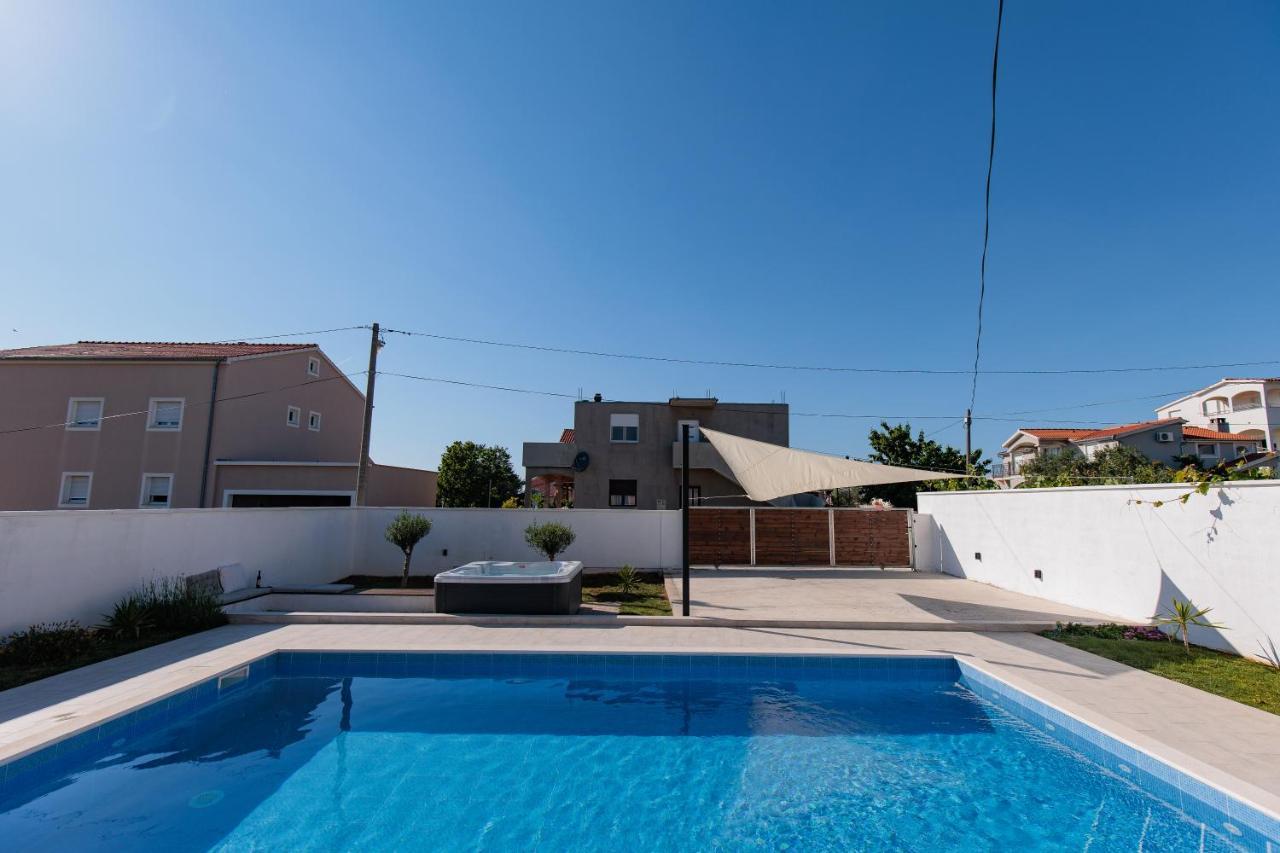 Villa Family And Friends Private Heated Pool With Jacuzzi Ζαντάρ Εξωτερικό φωτογραφία