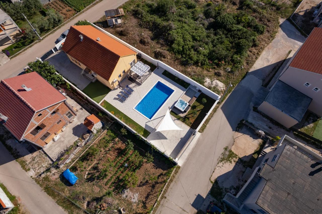 Villa Family And Friends Private Heated Pool With Jacuzzi Ζαντάρ Εξωτερικό φωτογραφία